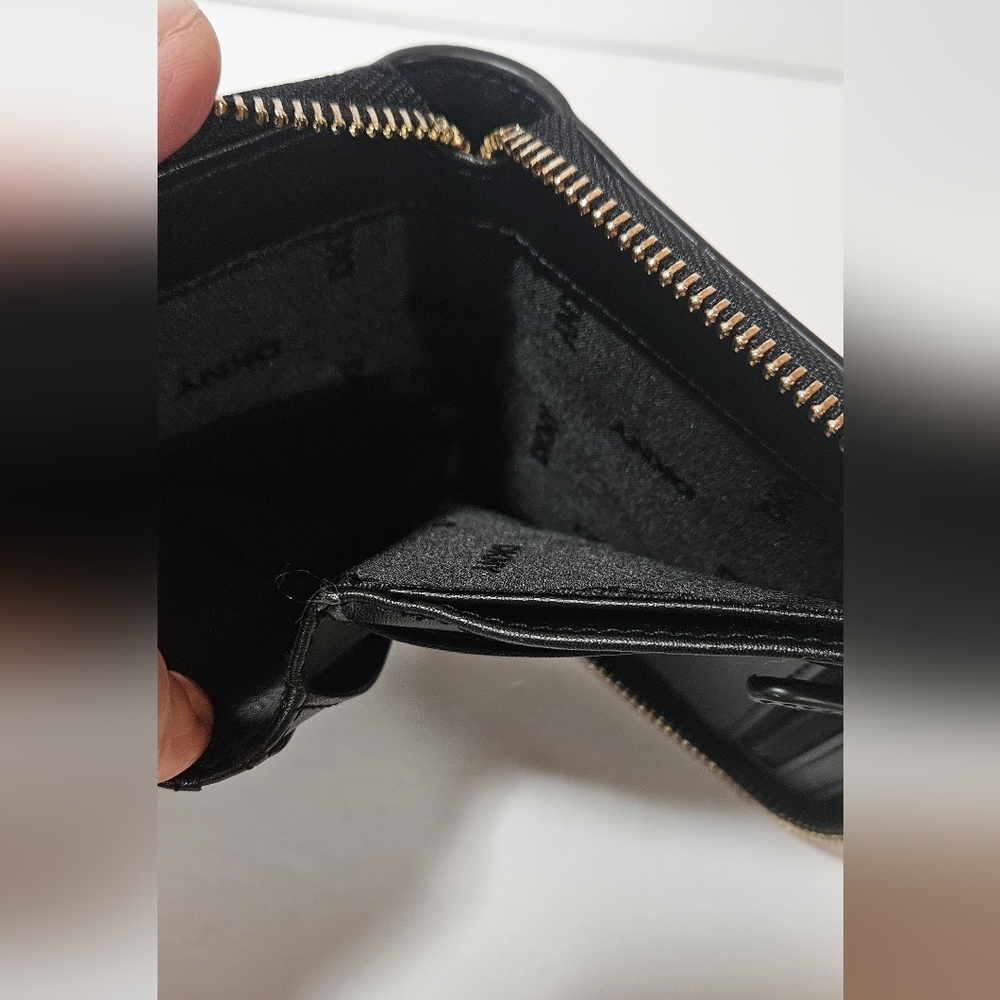 NWT Dkny Vela Small Zip Around Wallet Black - Picture 6 of 6